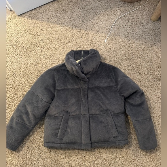 abercrombie & fitch faux fur mini puffer - Picture 1 of 5